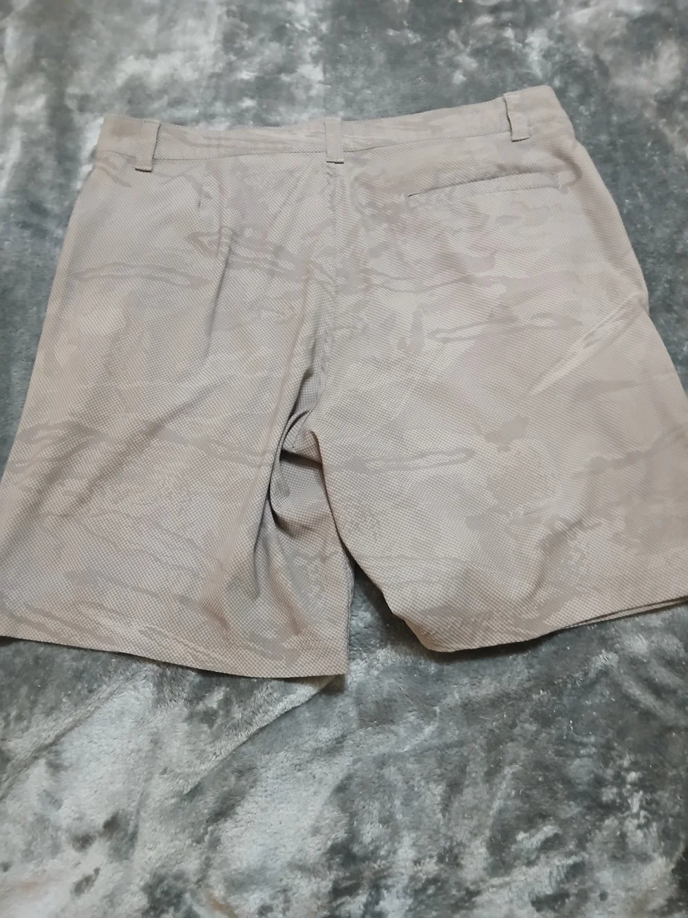 Under Armour Men's Tan Micro-Pattern Flat Front Shorts
